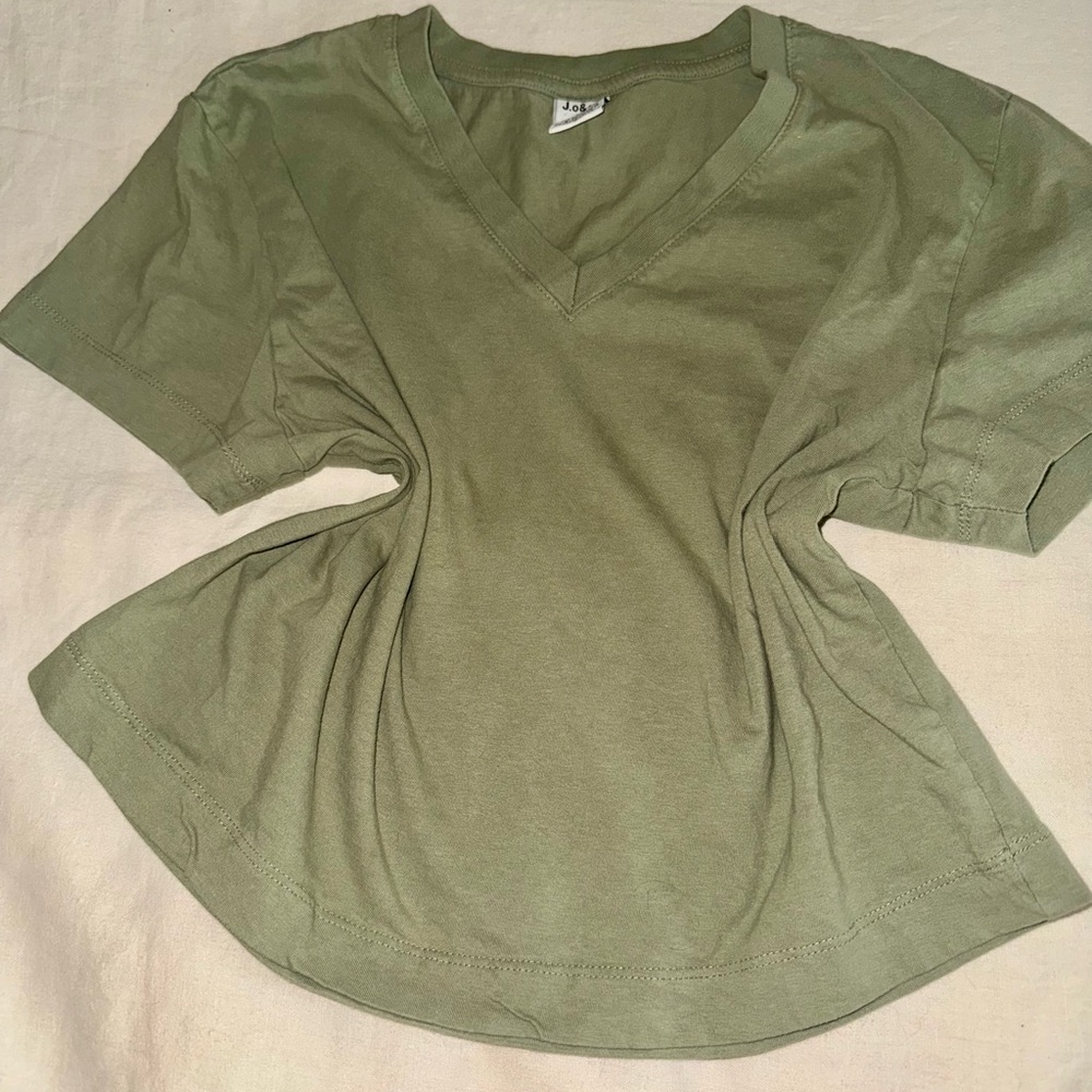 100% Cotton Olive Green Women's Crop Top V-neck Tee